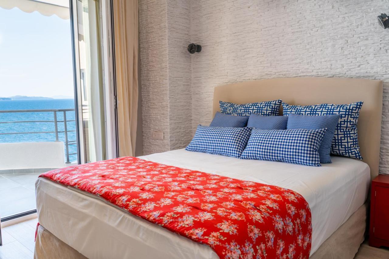 Apartment Limani Luxury Beachfront Sarande