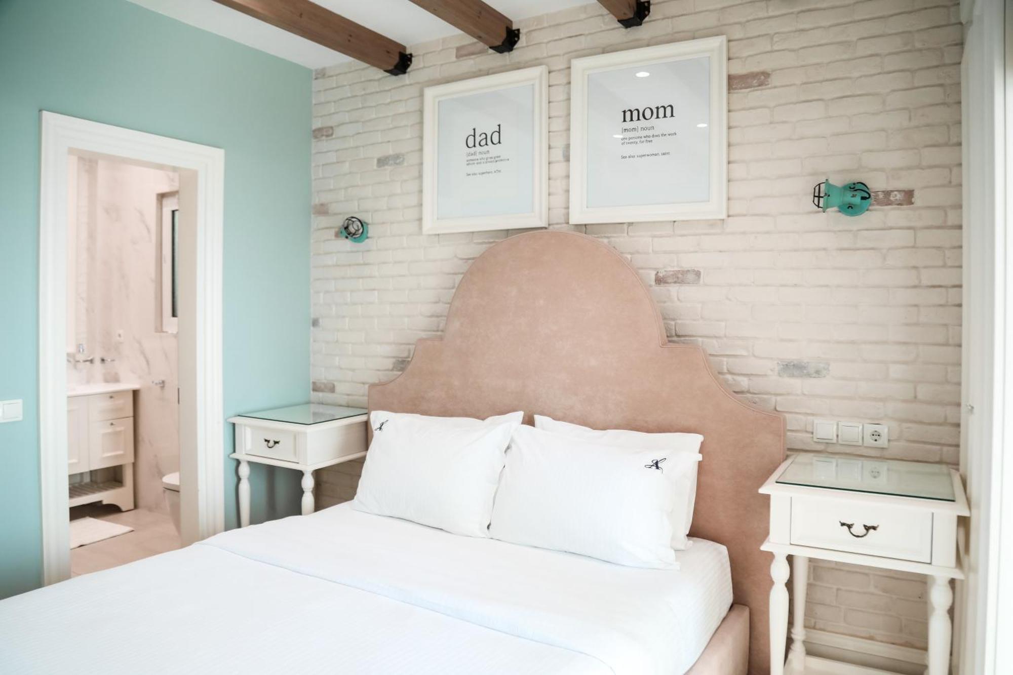 Limani Luxury Beachfront *