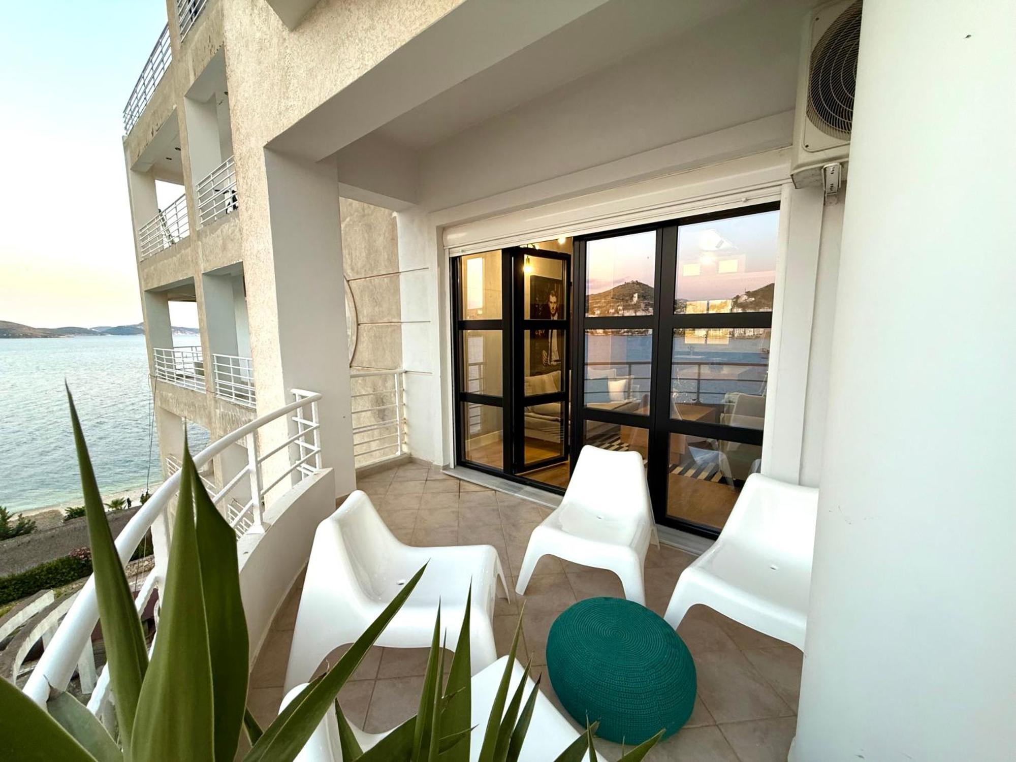 Limani Luxury Beachfront Lägenhet