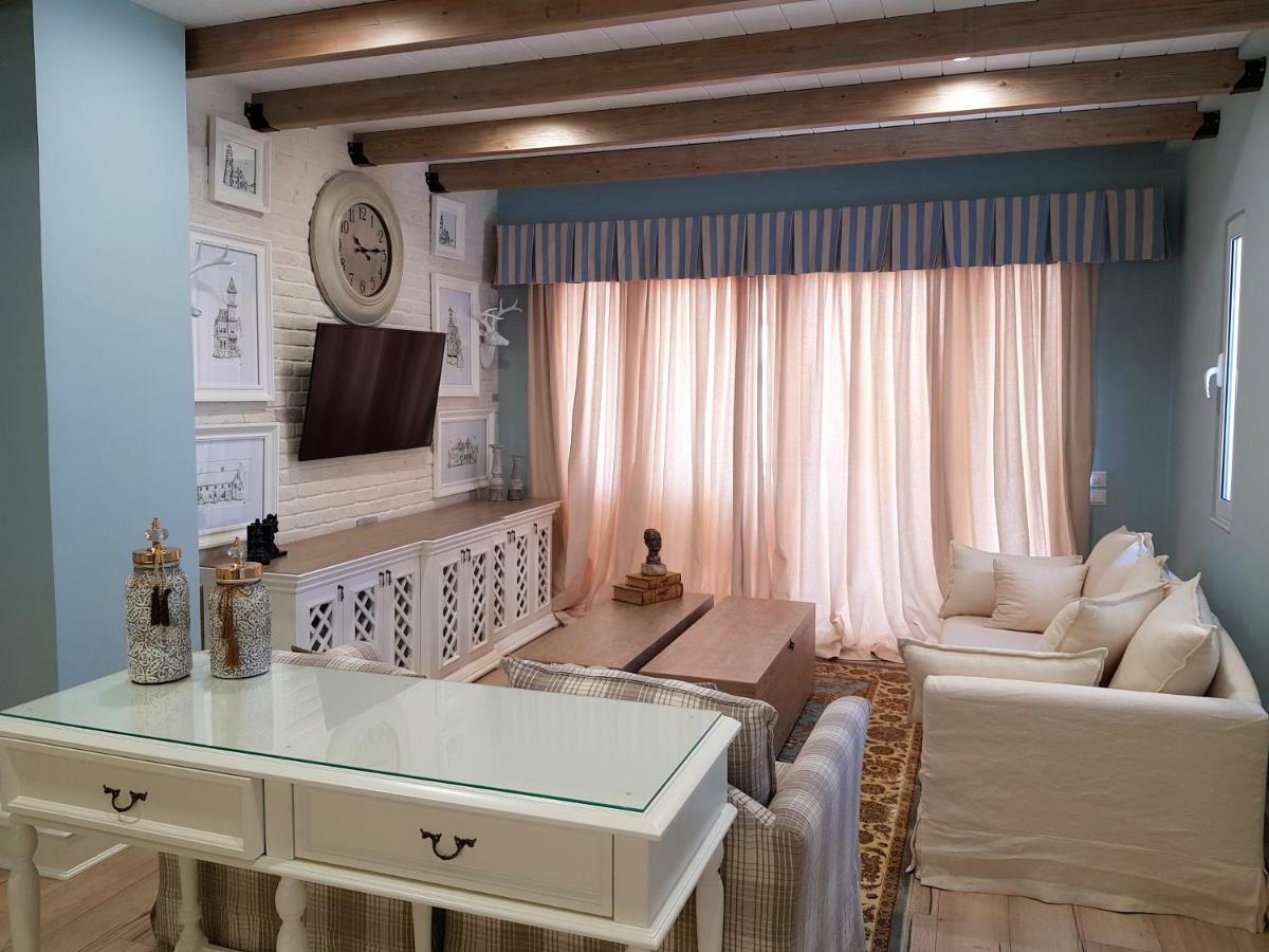 Apartment Limani Luxury Beachfront *