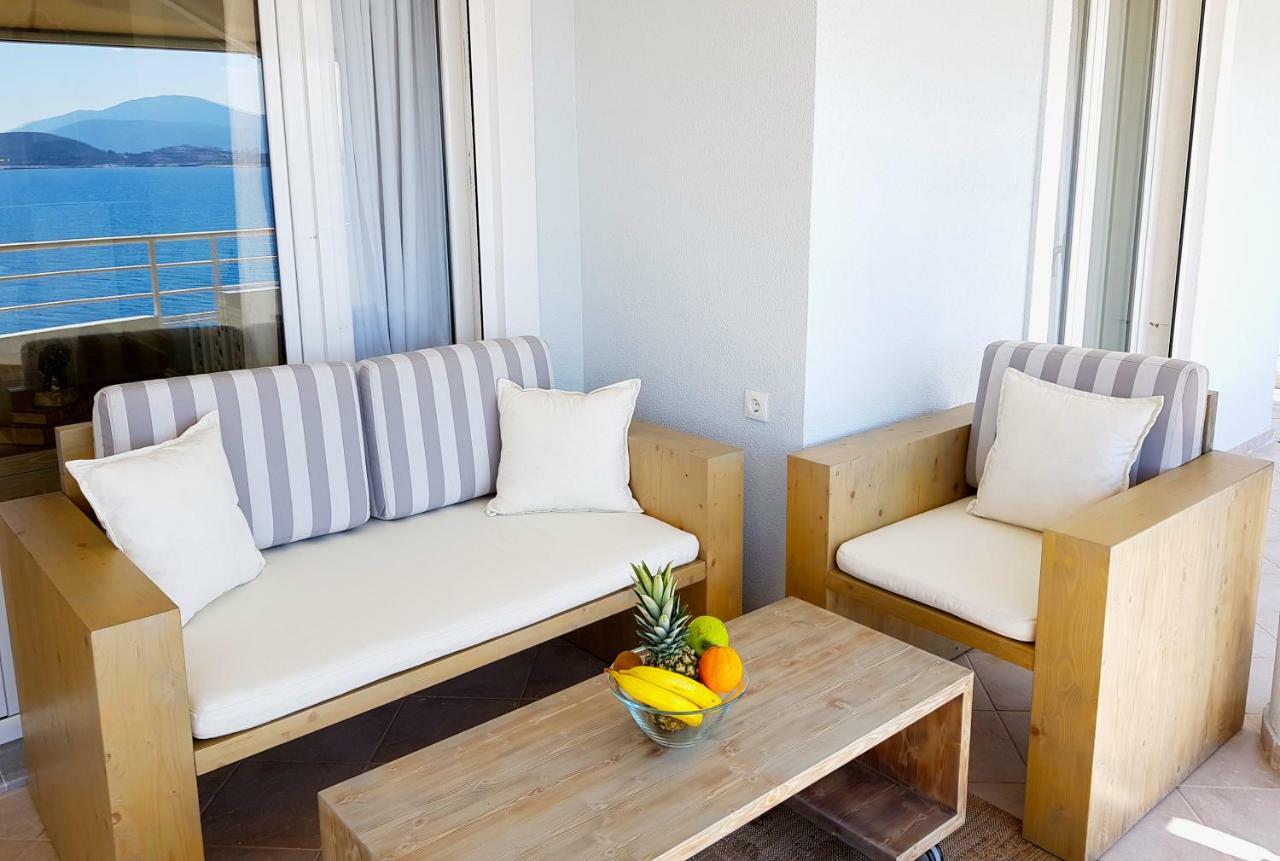 Apartment Limani Luxury Beachfront